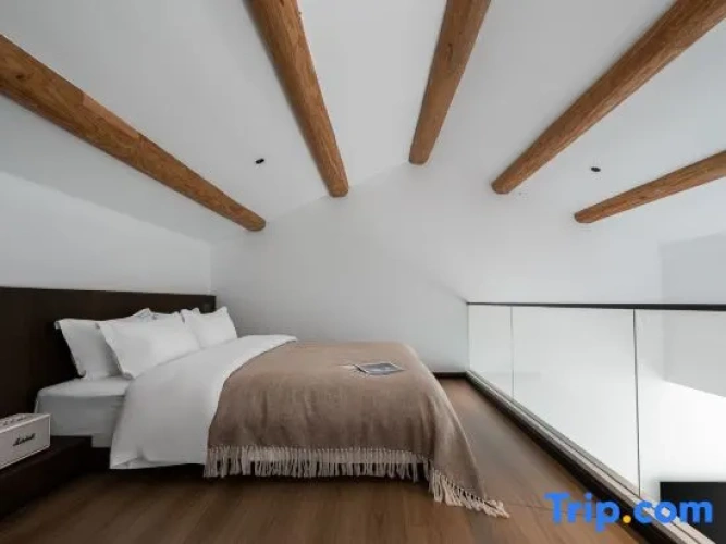2 Bedrooms Double Suite with view
