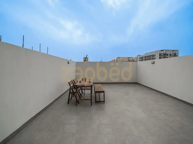 Zapbed-Modern Studio Petalz By Danube