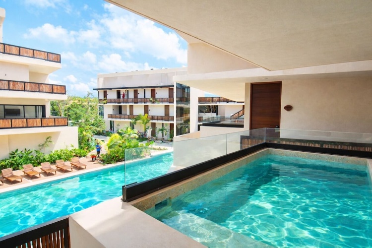 2 Bedrooms Superior Apartment with balcony