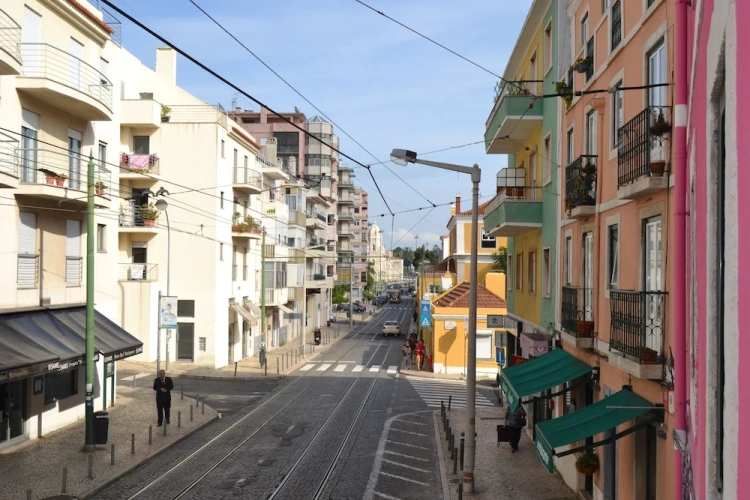 1 Bedroom Apartment with city view