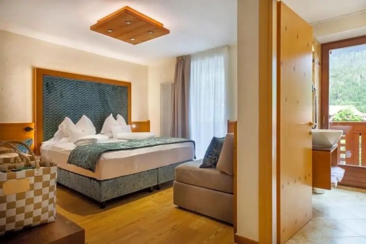 Superior Double room with balcony