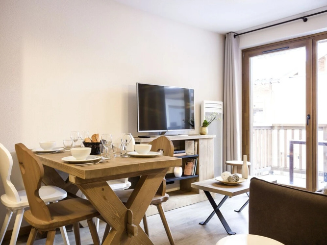 Adult-friendly Alpine Flat