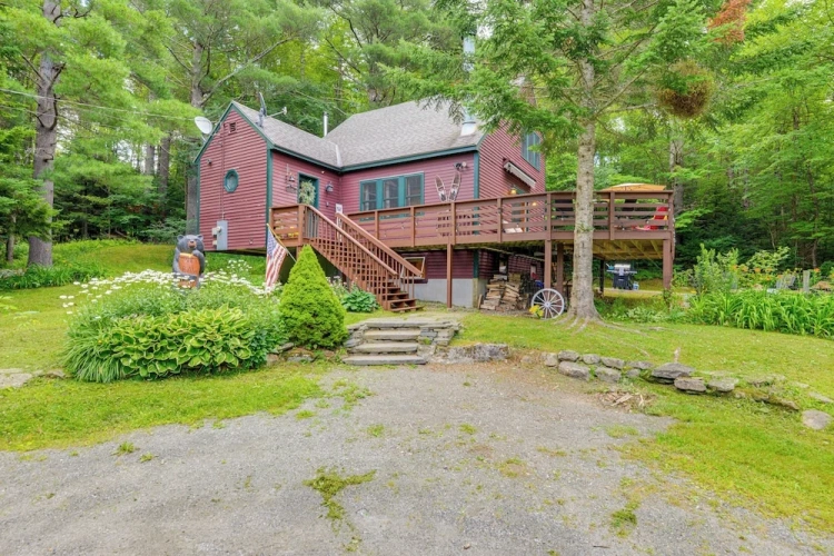 4 Bedrooms Cottage