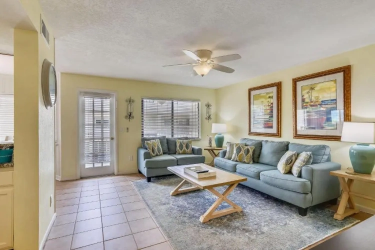 3 Bedrooms Cottage