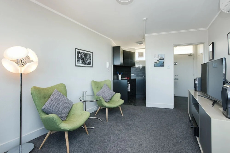 Stunning Ocean View Apartment H324