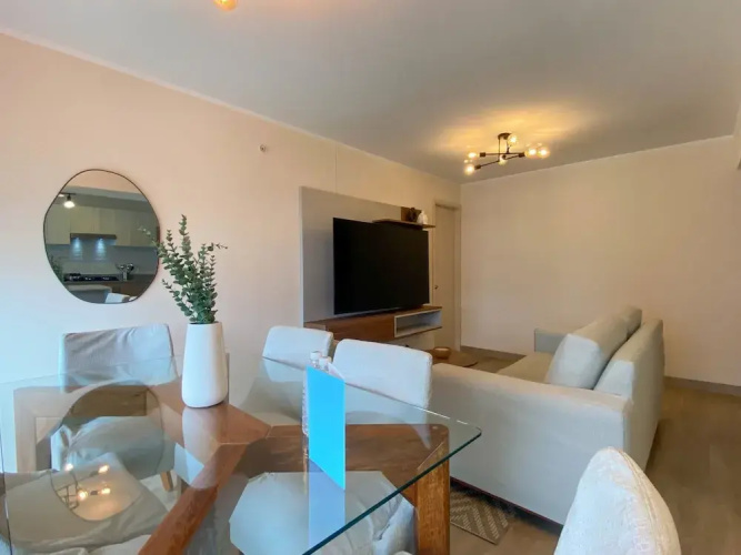 w Magnificent 3BR w Balcony in San Isidro