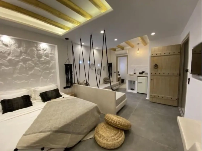 Deluxe Quadruple room