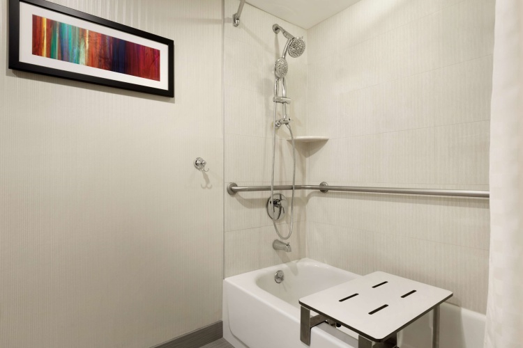 Embassy Suites by Hilton Piscataway Somerset photo 9