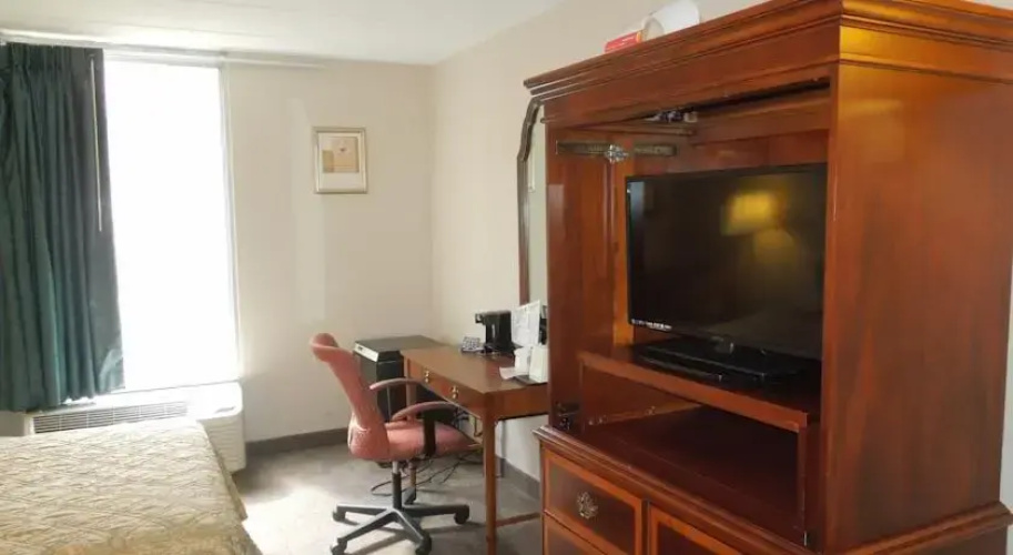 Super 8 Motel - Springfield