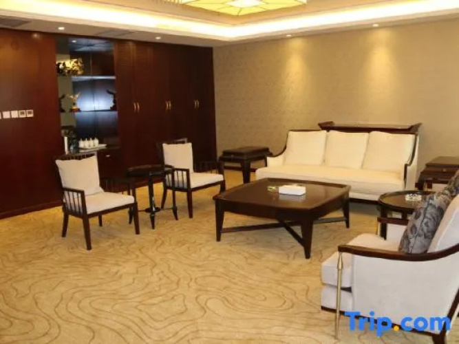 Yulian hotel
