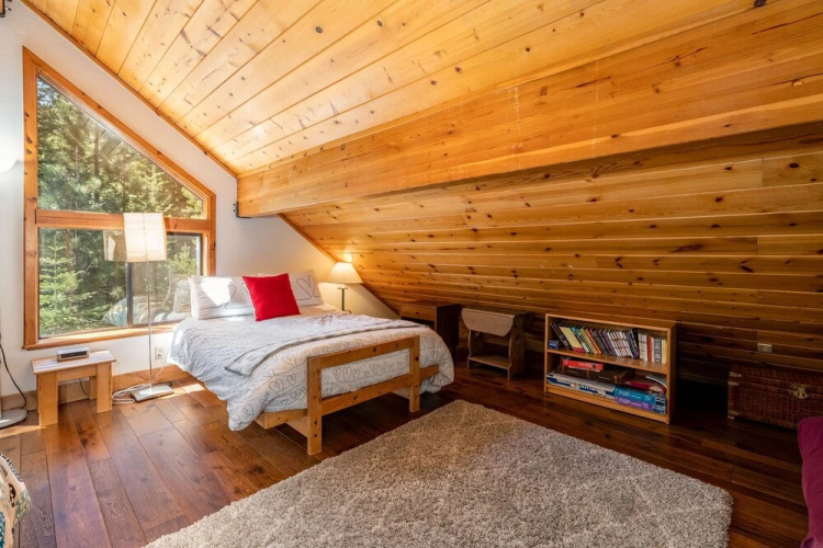 Creekside Cabin on St Bernard by Tahoe Mountain Properties