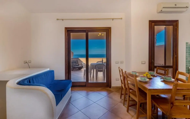 2 Bedrooms Villa