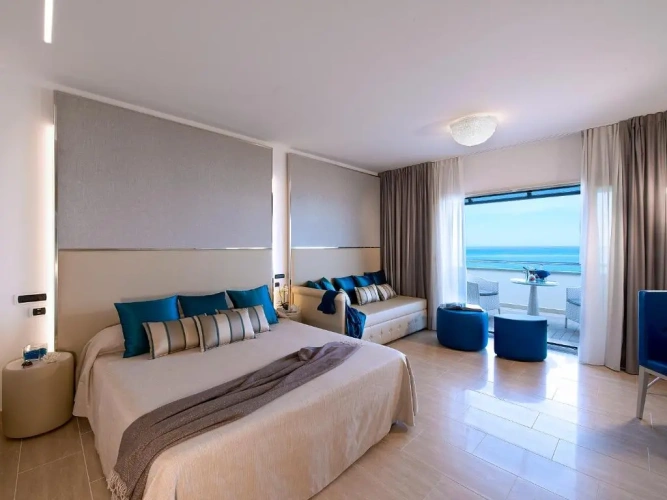 Superior Double room with sea view