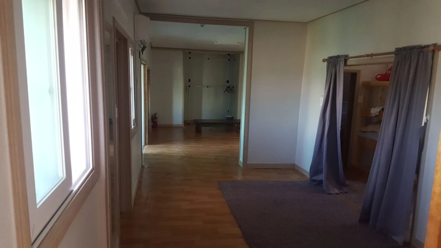 Centurial House - Hostel