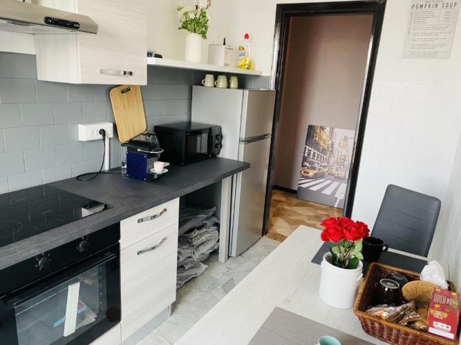 3 Bedrooms Apartment