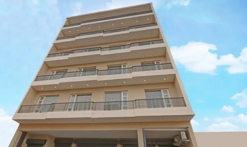 Treebo Kamron Regency Sector 80