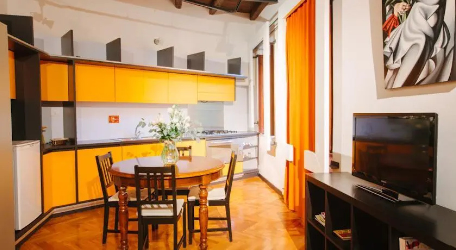 Re Art Monti Apartments