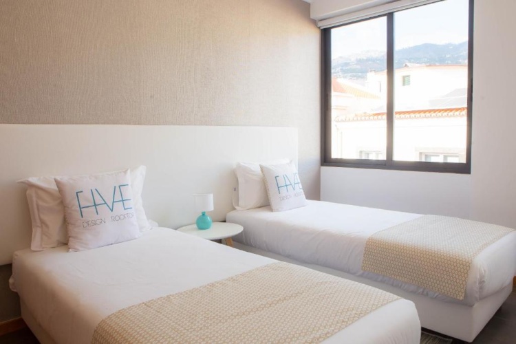 2 Bedrooms Apartment