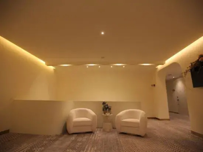 Harbin Dongqing Business Hotel