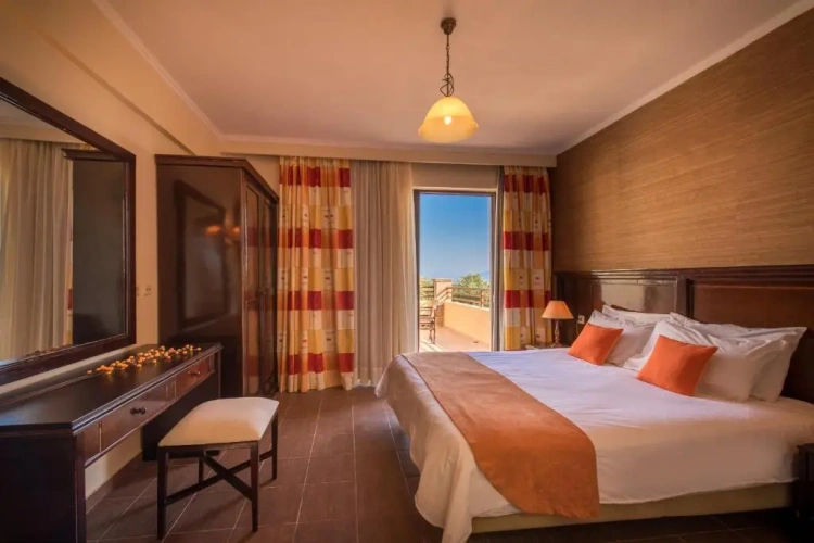 2 Bedrooms Classic Villa with sea view