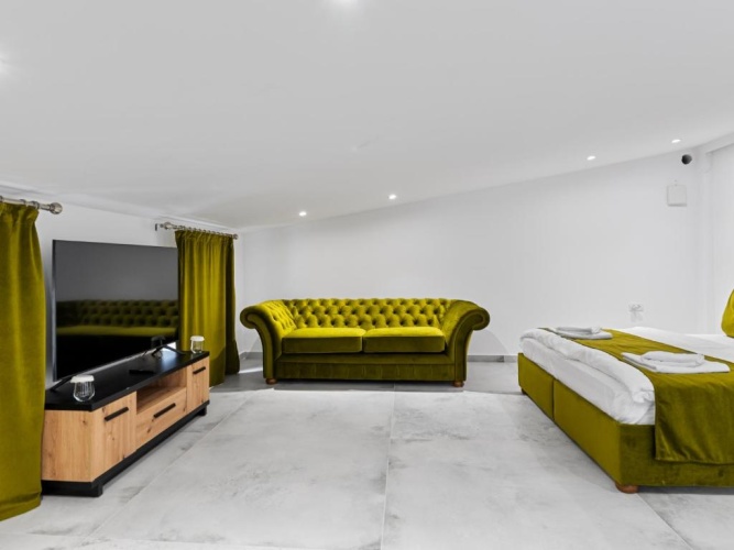 Deluxe Apartment