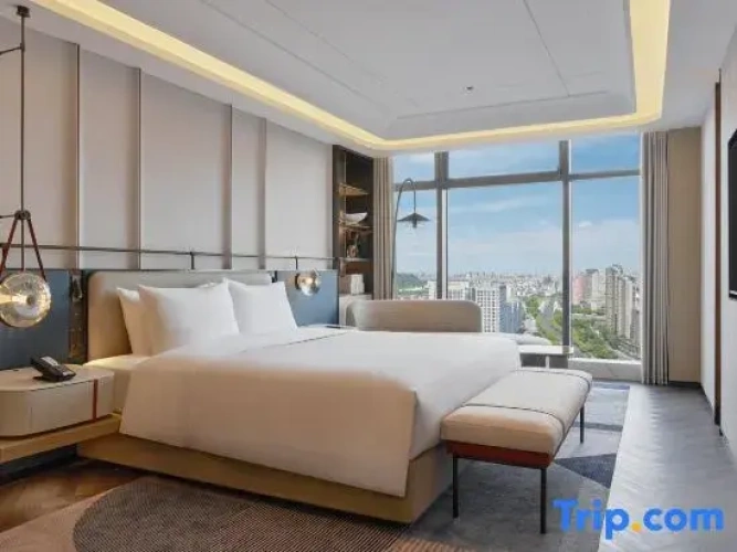 Deluxe Double Suite