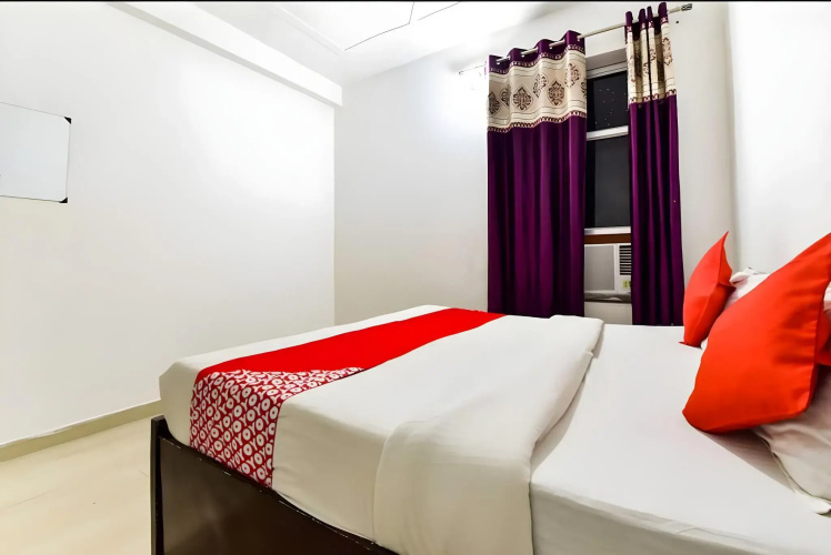 Hotel White Rock by OYO Rooms