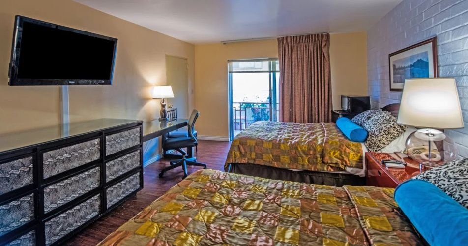 Hollywood Downtowner Inn