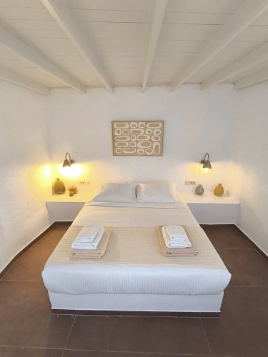 Suite with mountain view