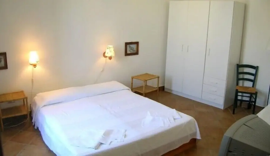 2 Bedrooms Apartment with park view