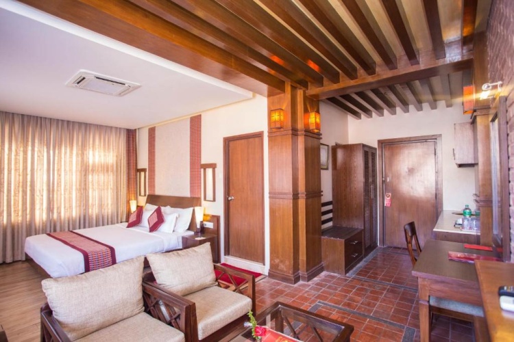 Deluxe Suite