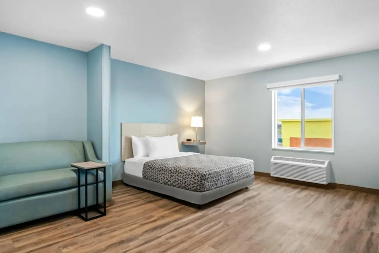 Standard Double Suite
