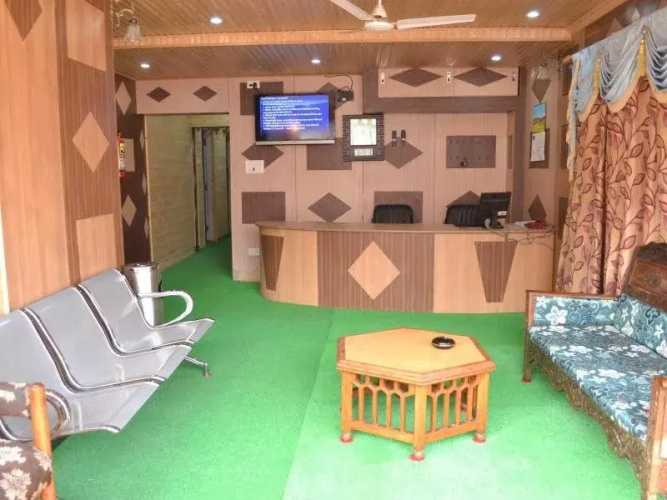 Hotel GRG Residency