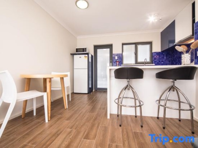 1 Bedroom Twin Apartment