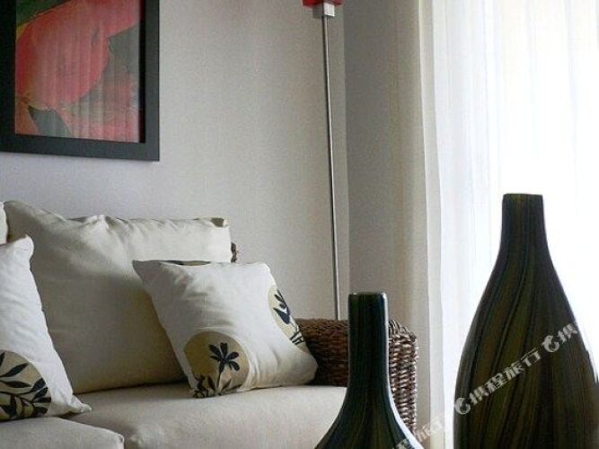 The Golf SuitesOver view