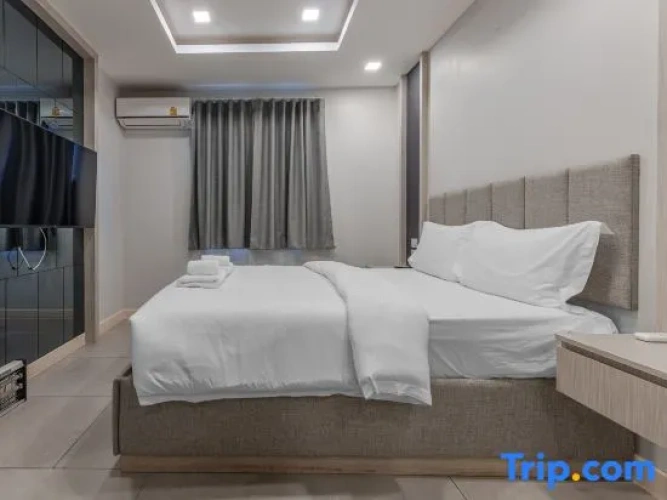 4 Bedrooms Luxury Villa