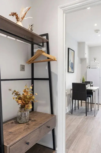 Perfect Flat Next to Highgate Station