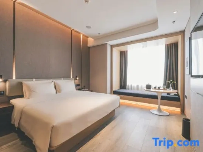 Standard Double room with view