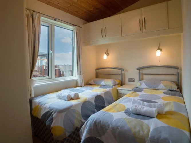 Whitsand Bay Lodge