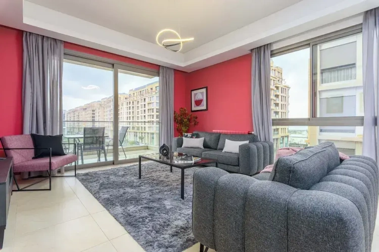 3 Bedrooms Apartment with balcony and with city view