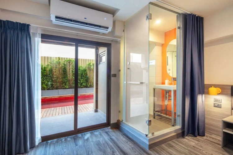 Deluxe Double room with pool view