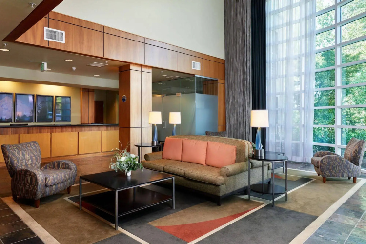 River's Edge Hotel Portland, Tapestry Collection by Hilton