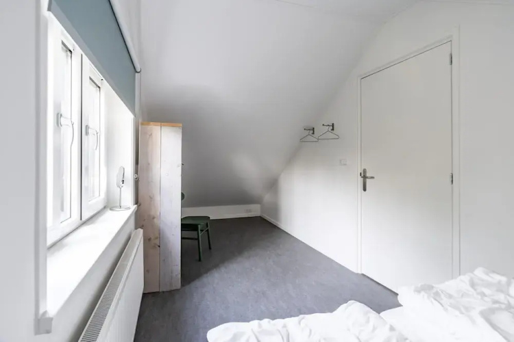 Spacious 6-person Holiday Home Near De Koog