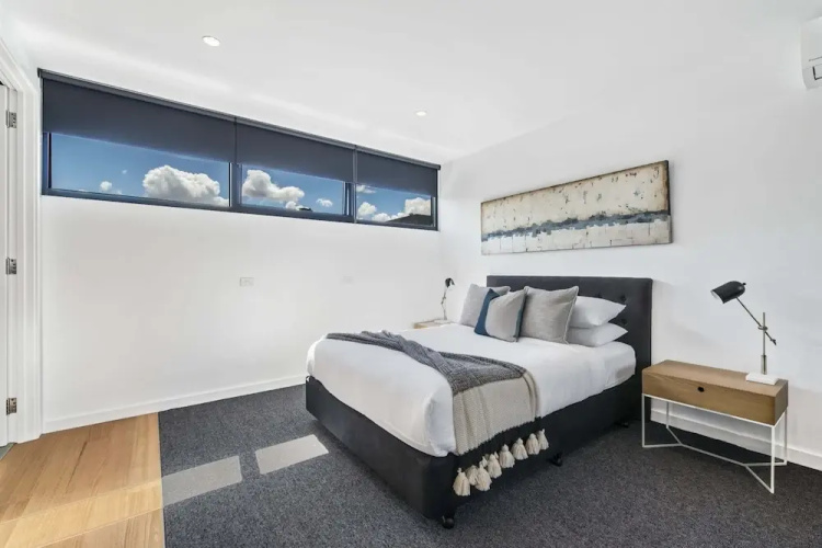 Stylish Studio With Great Amenities Near Beachside