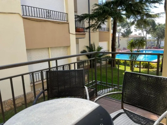 3 Bedrooms Apartment