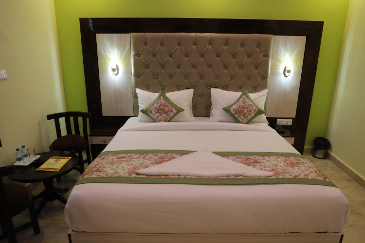Deluxe Suite