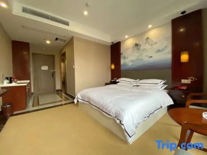Deluxe Double Suite