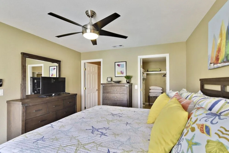 Dawn 935 - 1 Br Condo