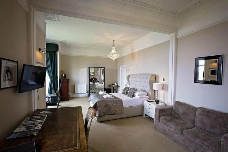 Bayswell Park Hotel