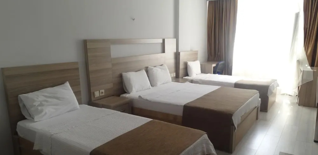 Renq Hotel